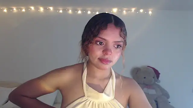 ValienteGirl  online show from 02/03/26, 12:54
