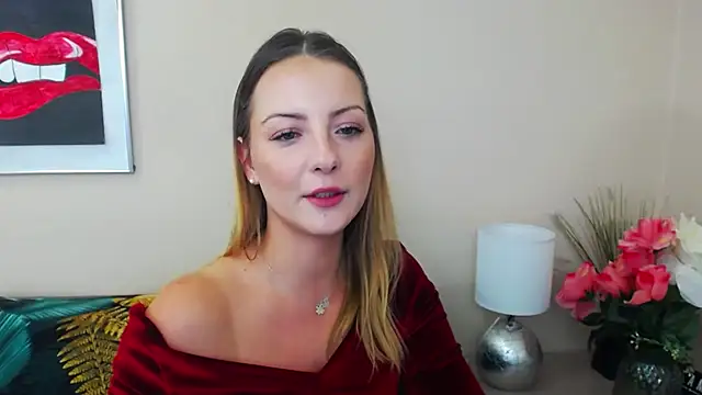 Snapshot of NatalieSexy chatting on 02/06/25, 10:25 NatalieSexy online show from 02/06/25, 10:25