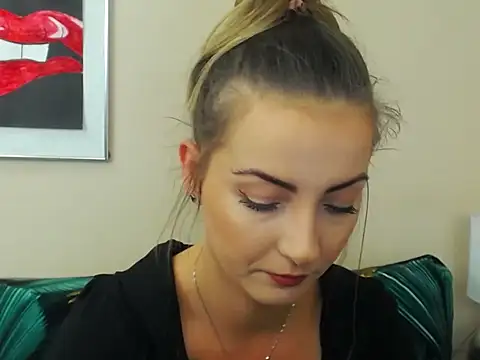 NatalieSexy online show from 10/28/25, 07:18