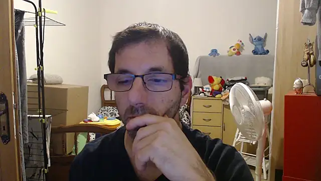 Snapshot of steph19x5 chatting on 11/25/25, 06:19 steph19x5 online show from 11/25/25, 06:19