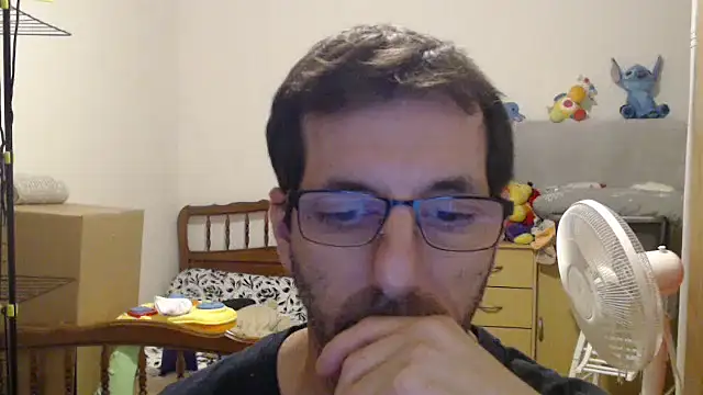 Snapshot of steph19x5 chatting on 11/26/25, 08:31 steph19x5 online show from 11/26/25, 08:31