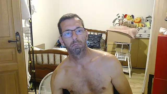 Snapshot of steph19x5 chatting on 07/09/26, 07:13 steph19x5 online show from 07/09/26, 07:13
