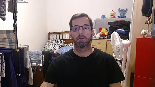 Snapshot of steph19x5 chatting on 10/16/25, 06:54 steph19x5 online show from 10/16/25, 06:54