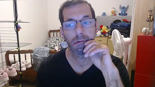 Snapshot of steph19x5 chatting on 10/14/25, 06:58 steph19x5 online show from 10/14/25, 06:58