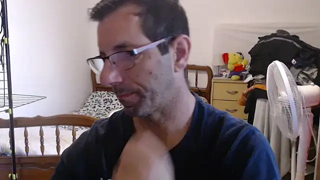 Snapshot of steph19x5 chatting on 10/05/25, 07:10 steph19x5 online show from 10/05/25, 07:10