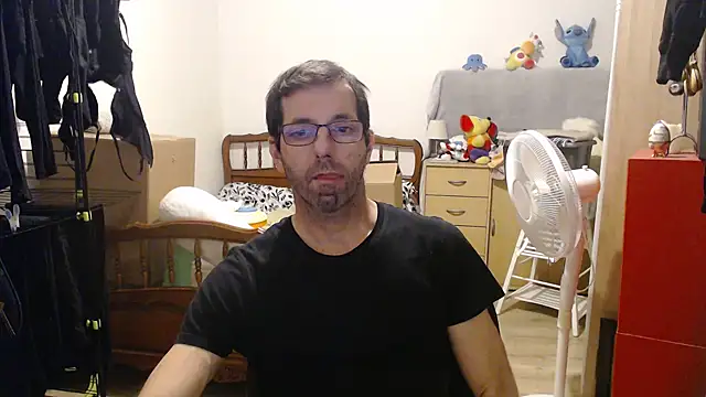 Snapshot of steph19x5 chatting on 12/03/25, 08:52 steph19x5 online show from 12/03/25, 08:52