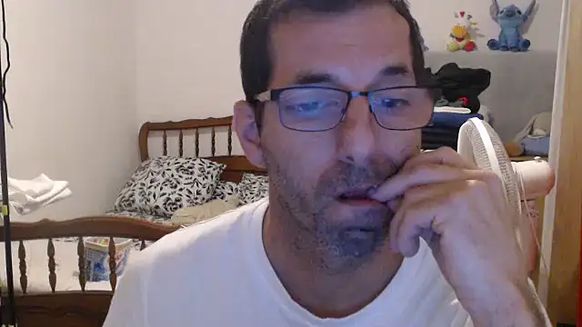 Snapshot of steph19x5 chatting on 10/21/25, 08:14 steph19x5 online show from 10/21/25, 08:14