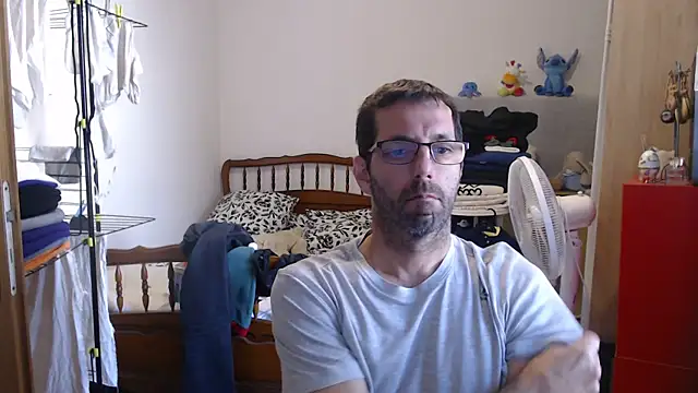 Snapshot of steph19x5 chatting on 10/26/25, 08:37 steph19x5 online show from 10/26/25, 08:37