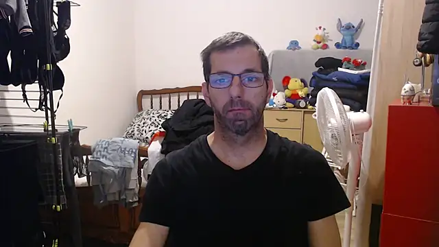 Snapshot of steph19x5 chatting on 10/15/25, 05:39 steph19x5 online show from 10/15/25, 05:39