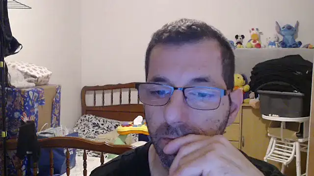 Snapshot of steph19x5 chatting on 12/16/25, 07:56 steph19x5 online show from 12/16/25, 07:56