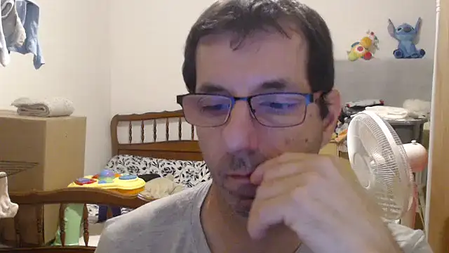 Snapshot of steph19x5 chatting on 11/21/25, 09:19 steph19x5 online show from 11/21/25, 09:19