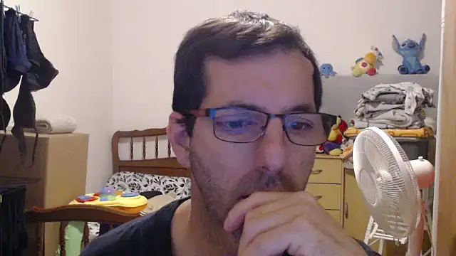 Snapshot of steph19x5 chatting on 11/23/25, 06:56 steph19x5 online show from 11/23/25, 06:56