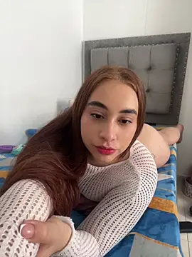 Elena222  online show from 06/20/26, 06:35