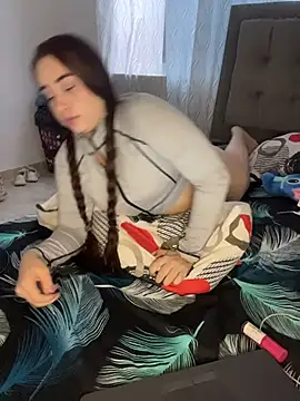 Elena222  online show from 11/25/25, 10:32