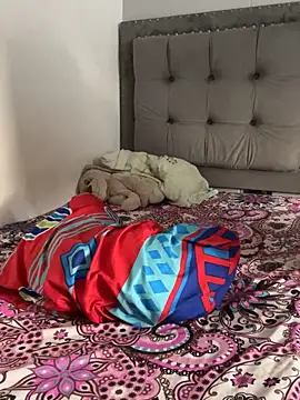 Elena222  online show from 10/03/25, 08:54