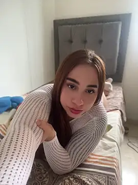 Elena222  online show from 04/18/26, 08:09