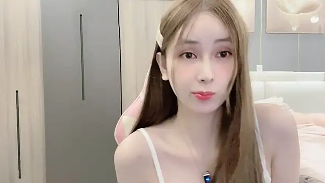 ANNA102 online show from 12/17/25, 02:33