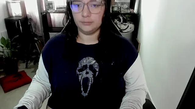 Snapshot of aika-dreams chatting on 05/26/26, 01:31 aika-dreams online show from 05/26/26, 01:31