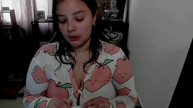 Snapshot of aika-dreams chatting on 05/20/26, 01:19 aika-dreams online show from 05/20/26, 01:19