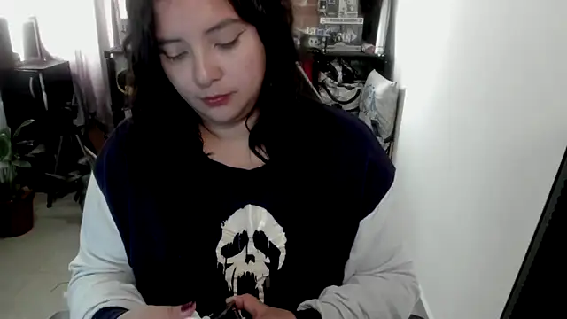 Snapshot of aika-dreams chatting on 05/12/26, 02:45 aika-dreams online show from 05/12/26, 02:45