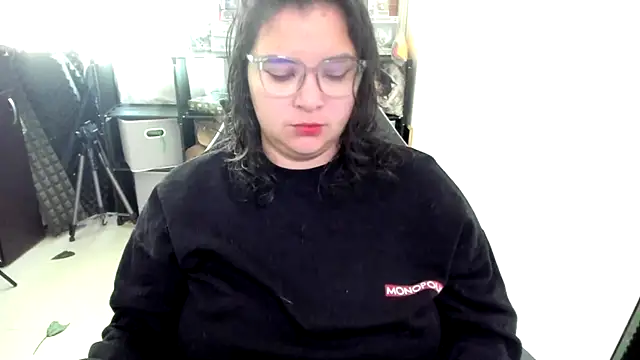 Snapshot of aika-dreams chatting on 11/30/25, 12:50 aika-dreams online show from 11/30/25, 12:50