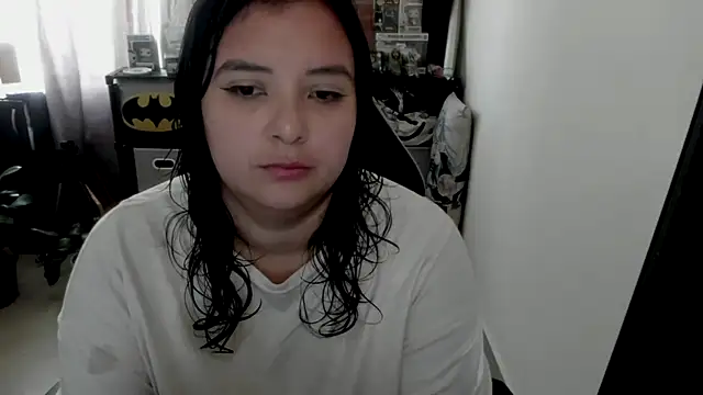 Snapshot of aika-dreams chatting on 04/23/26, 02:19 aika-dreams online show from 04/23/26, 02:19