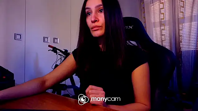 Snapshot of GodlyTheia chatting on 03/05/25, 01:06 GodlyTheia online show from 03/05/25, 01:06