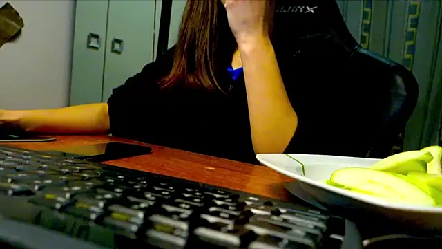 GodlyTheia online show from 02/05/26, 03:08