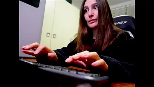 GodlyTheia online show from 03/31/26, 05:26