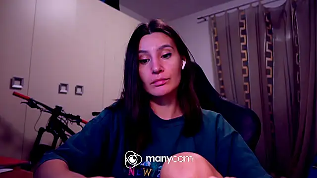 Snapshot of GodlyTheia chatting on 02/25/25, 07:49 GodlyTheia online show from 02/25/25, 07:49