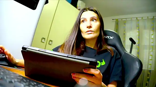 GodlyTheia online show from 01/10/26, 10:54