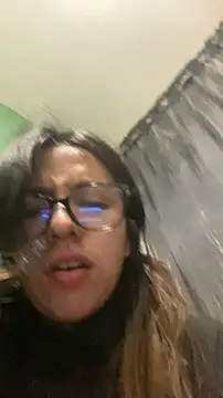 Maggie Fox3 online show from 04/18/26, 03:31