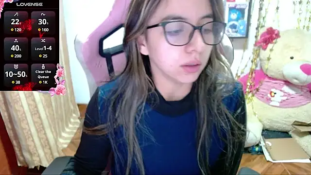 Snapshot of Maggie_Fox3 chatting on 02/01/25, 03:41 Maggie Fox3 online show from 02/01/25, 03:41