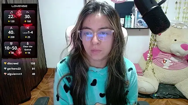 Snapshot of Maggie_Fox3 chatting on 03/02/25, 06:59 Maggie Fox3 online show from 03/02/25, 06:59