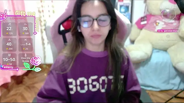 Maggie Fox3 online show from 11/07/25, 12:48