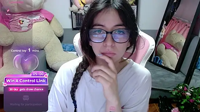 Maggie Fox3 online show from 03/06/26, 01:22