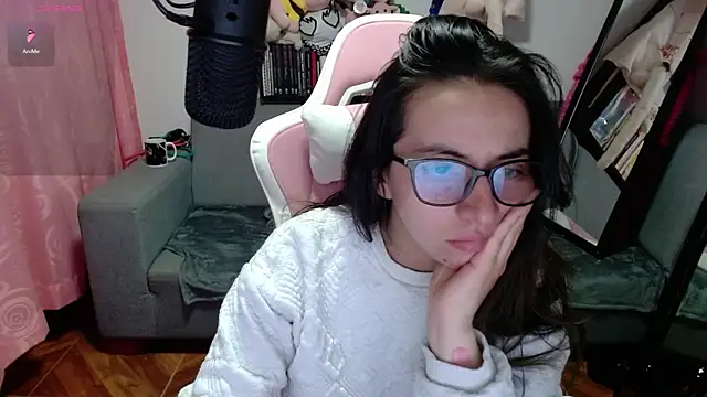 Maggie Fox3 online show from 03/30/26, 03:19