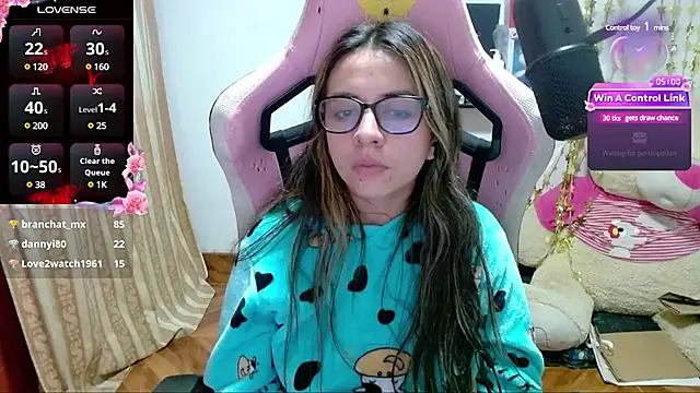 Snapshot of Maggie_Fox3 chatting on 01/31/25, 04:47 Maggie Fox3 online show from 01/31/25, 04:47