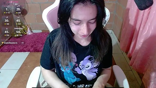 Snapshot of Maggie_Fox3 chatting on 07/12/26, 03:07 Maggie Fox3 online show from 07/12/26, 03:07