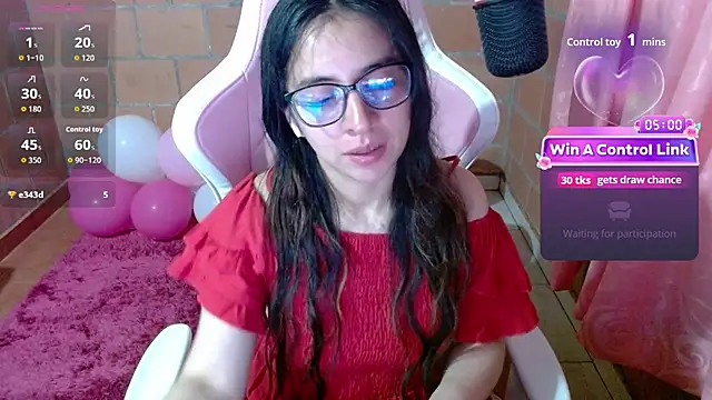 Snapshot of Maggie_Fox3 chatting on 06/11/26, 11:57 Maggie Fox3 online show from 06/11/26, 11:57