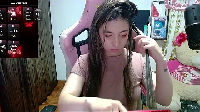 Snapshot of Maggie_Fox3 chatting on 03/12/25, 05:57 Maggie Fox3 online show from 03/12/25, 05:57