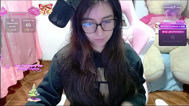 Maggie Fox3 online show from 02/03/26, 12:43