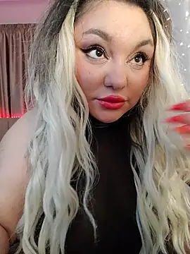 Larissa K online show from 12/04/25, 05:39