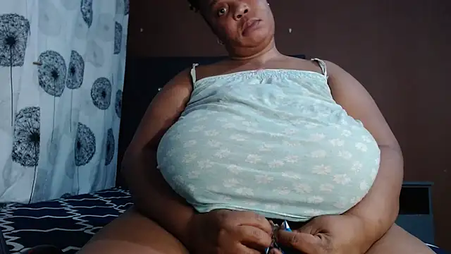 Lovelyboobs01 online show from 10/23/25, 05:00