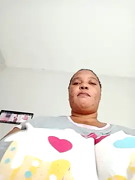 Lovelyboobs01 online show from 03/05/25, 12:22