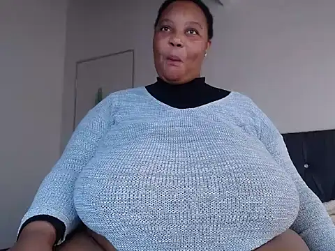 Lovelyboobs01 online show from 05/01/26, 09:36