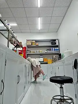 Snapshot of HinaLovely chatting on 02/12/26, 06:13 HinaLovely online show from 02/12/26, 06:13