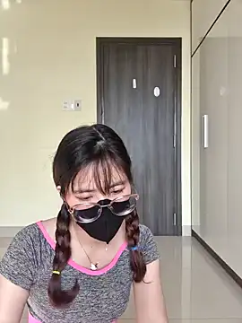 Snapshot of HinaLovely chatting on 01/10/25, 02:04 HinaLovely online show from 01/10/25, 02:04