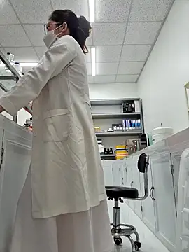 Snapshot of HinaLovely chatting on 02/24/26, 09:43 HinaLovely online show from 02/24/26, 09:43