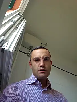 enricso online show from 10/24/25, 10:03